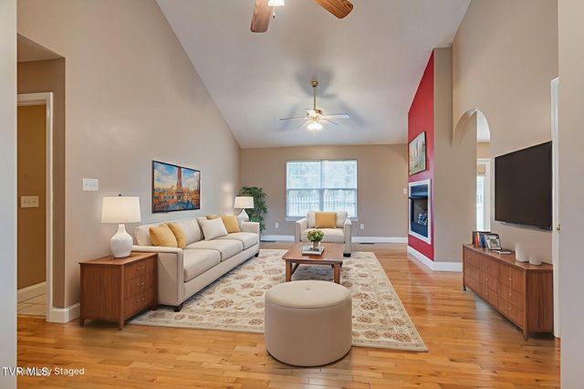 1019 Fox Meadows Circle, Bluff City, TN 37618