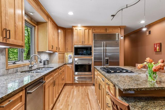 18677 Ponderosa Court, Eden Prairie, MN 55347