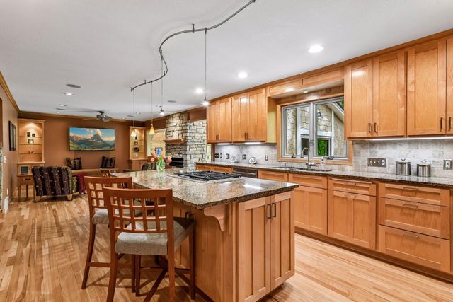 18677 Ponderosa Court, Eden Prairie, MN 55347