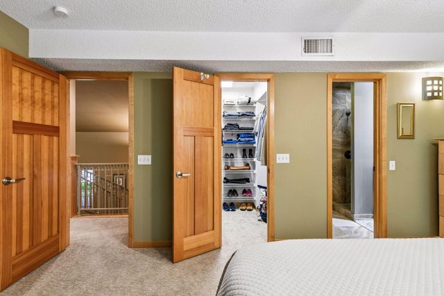 18677 Ponderosa Court, Eden Prairie, MN 55347