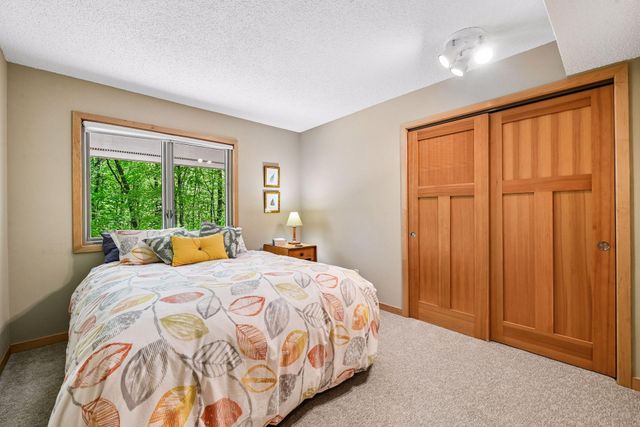 18677 Ponderosa Court, Eden Prairie, MN 55347