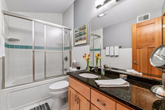 18677 Ponderosa Court, Eden Prairie, MN 55347