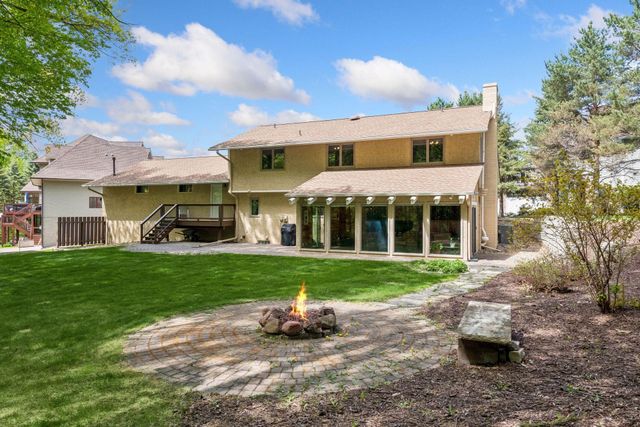 18677 Ponderosa Court, Eden Prairie, MN 55347