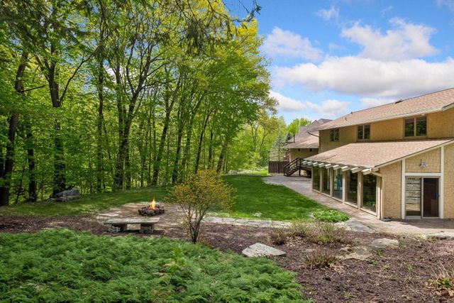 18677 Ponderosa Court, Eden Prairie, MN 55347