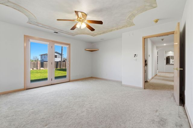 2702 E Goshen Avenue, Visalia, CA 93292