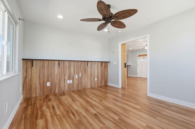 2702 E Goshen Avenue, Visalia, CA 93292