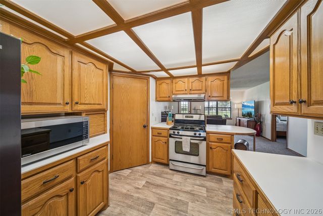 1716 NE Graham Court, Pryor, OK 74361