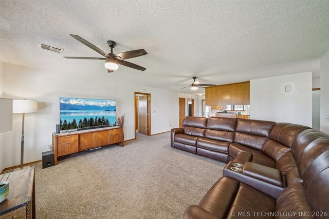 1716 NE Graham Court, Pryor, OK 74361