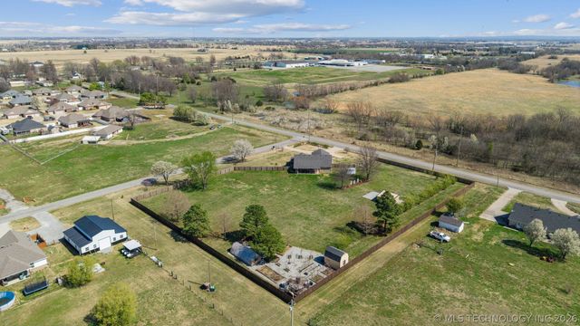 1716 NE Graham Court, Pryor, OK 74361