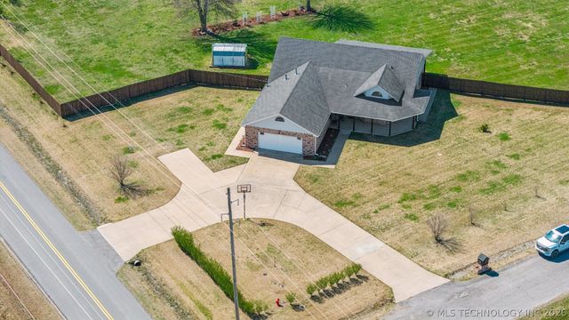 1716 NE Graham Court, Pryor, OK 74361
