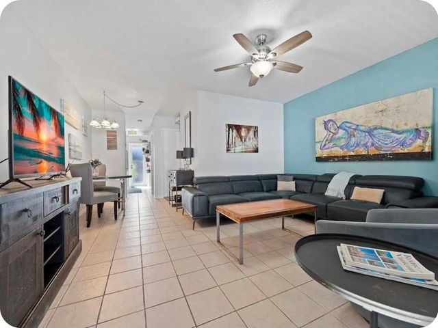 2225 NE 14th Avenue, Fort Lauderdale, FL 33305