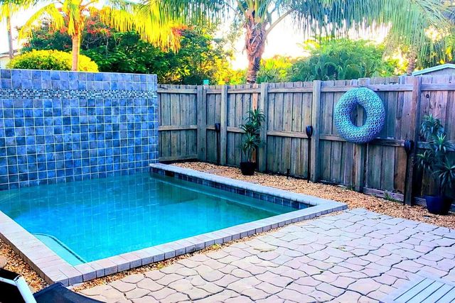 2225 NE 14th Avenue, Fort Lauderdale, FL 33305