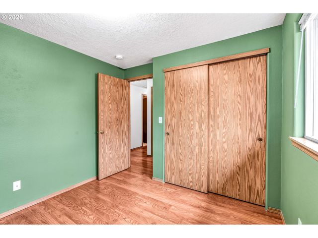 351 ELMA Ct, Salem, OR 97301