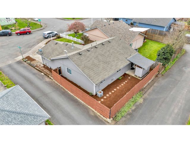 351 ELMA Ct, Salem, OR 97301