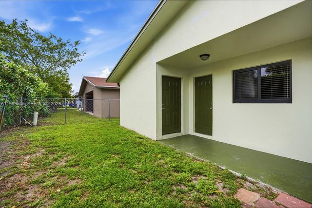 7604 SW SW 10th Ct 2, North Lauderdale, FL 33068