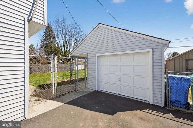 916 STEPHEN AVE, Croydon, PA 19021