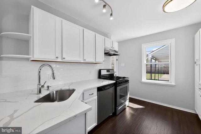 916 STEPHEN AVE, Croydon, PA 19021