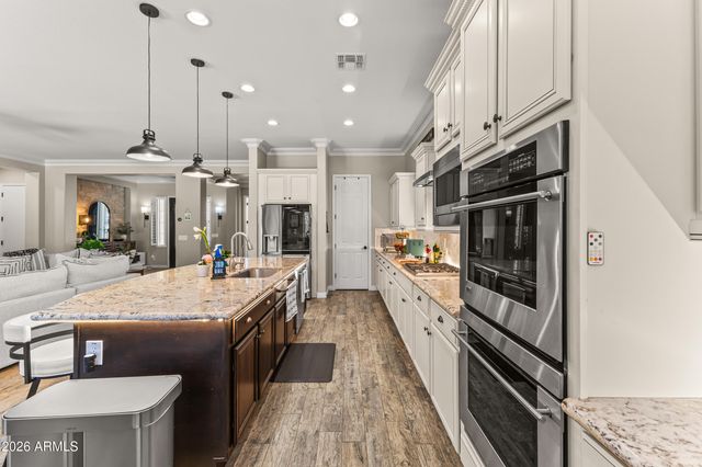 10110 W REDBIRD Road, Peoria, AZ 85383