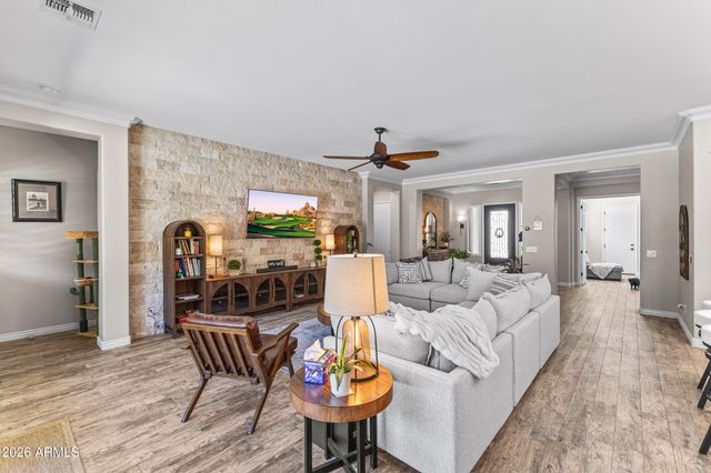 10110 W REDBIRD Road, Peoria, AZ 85383