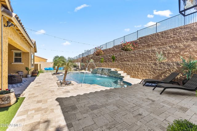 10110 W REDBIRD Road, Peoria, AZ 85383