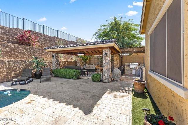 10110 W REDBIRD Road, Peoria, AZ 85383