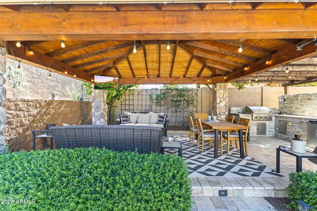 10110 W REDBIRD Road, Peoria, AZ 85383