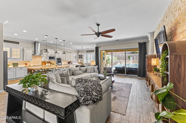 10110 W REDBIRD Road, Peoria, AZ 85383