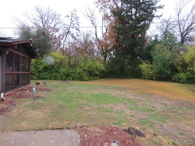 42 Harneywold Drive, St Louis, MO 63136