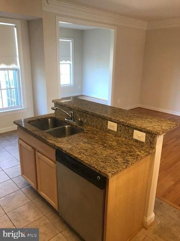 3680 CHIPPENDALE CIR, Woodbridge, VA 22193