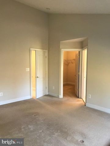 3680 CHIPPENDALE CIR, Woodbridge, VA 22193