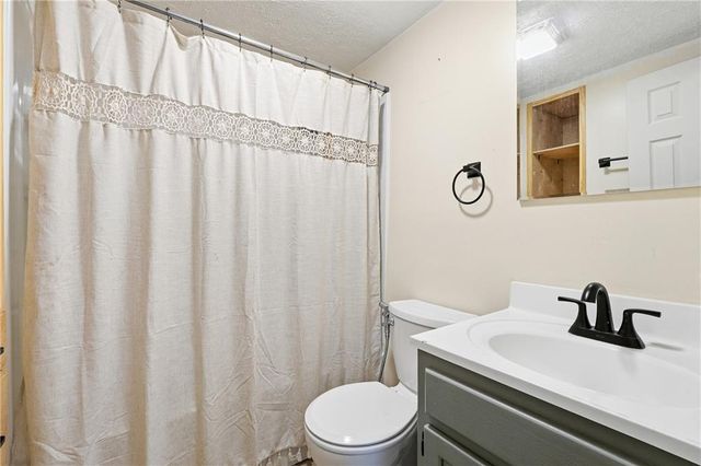 572 Young Loop, Fairmount, GA 30139