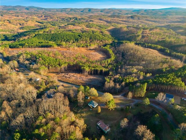572 Young Loop, Fairmount, GA 30139