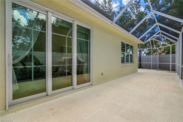 120 Livermore LN, Naples, FL 34119