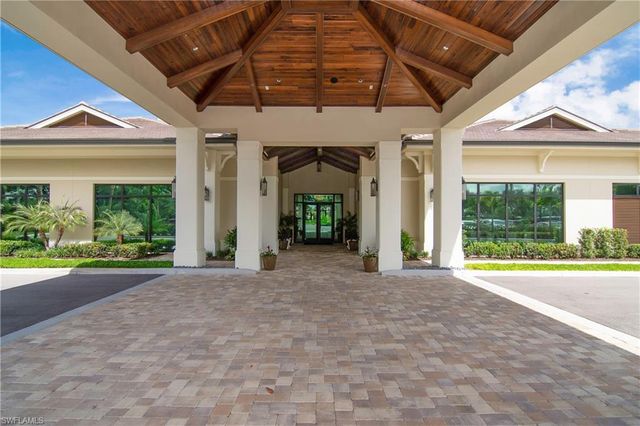 120 Livermore LN, Naples, FL 34119