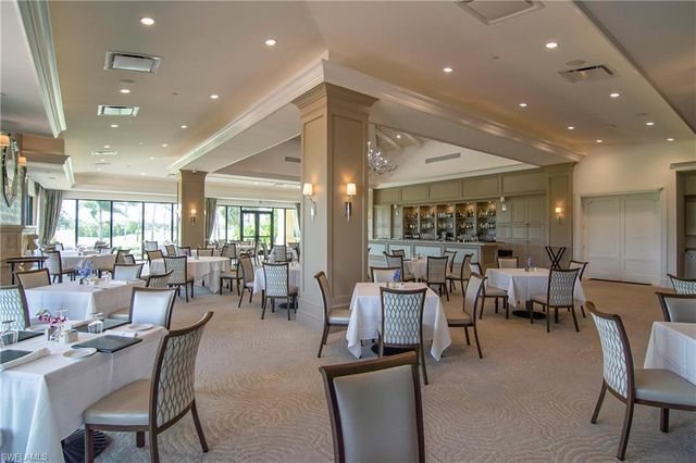 120 Livermore LN, Naples, FL 34119