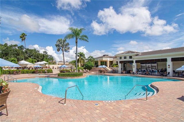 120 Livermore LN, Naples, FL 34119