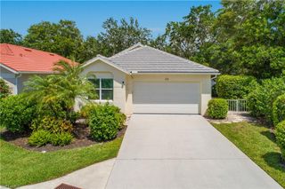 120 Livermore LN, Naples, FL 34119