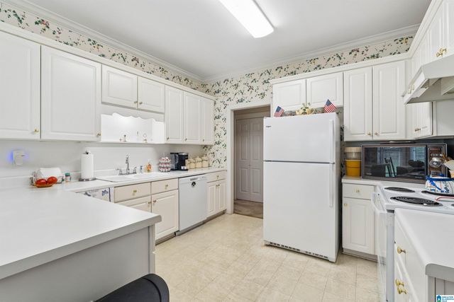 7537 CARRIAGE COVE, Trussville, AL 35173