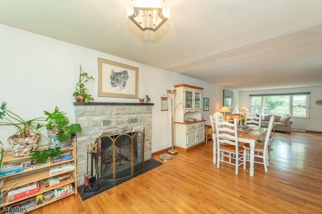 16 Pennsylvania Ave, Montvale Boro, NJ 07645