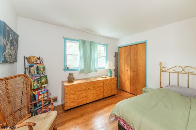 16 Pennsylvania Ave, Montvale Boro, NJ 07645