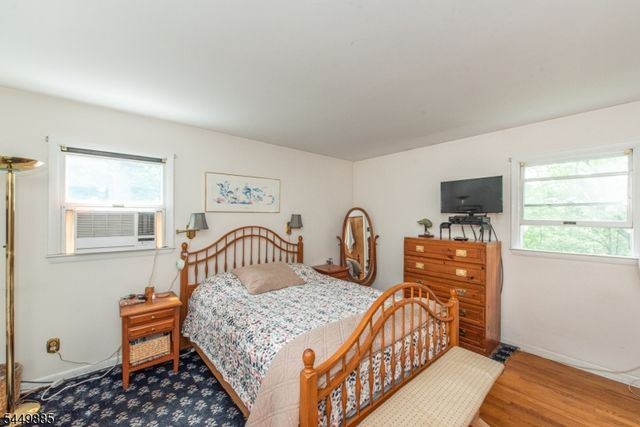 16 Pennsylvania Ave, Montvale Boro, NJ 07645