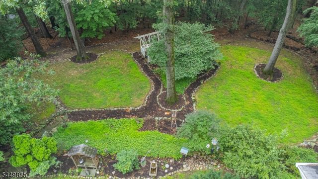 16 Pennsylvania Ave, Montvale Boro, NJ 07645