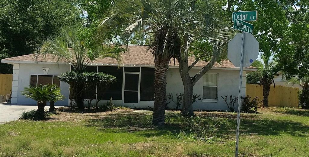 931 CEDAR CIRCLE, Tavares, FL 32778