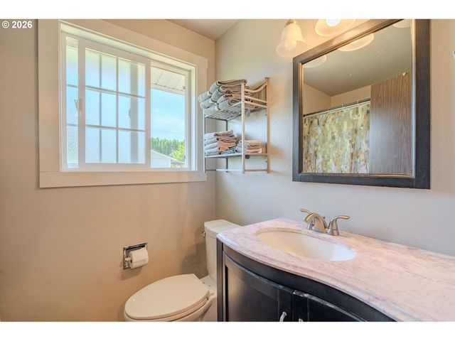 16500 Ne 142ND Ave, Brush Prairie, WA 98606