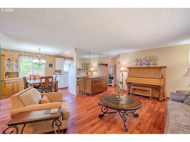 16500 Ne 142ND Ave, Brush Prairie, WA 98606