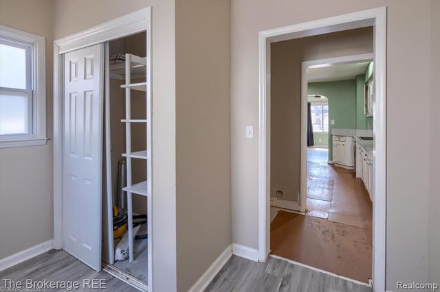 1335 Allen Street, Burton, MI 48529