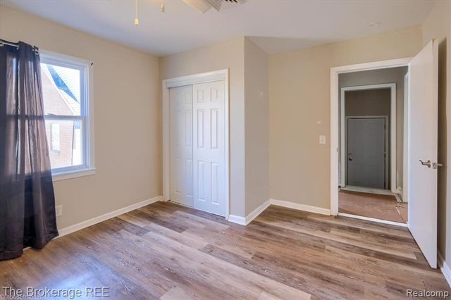 1335 Allen Street, Burton, MI 48529
