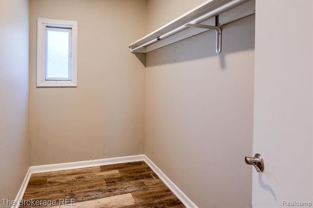 1335 Allen Street, Burton, MI 48529