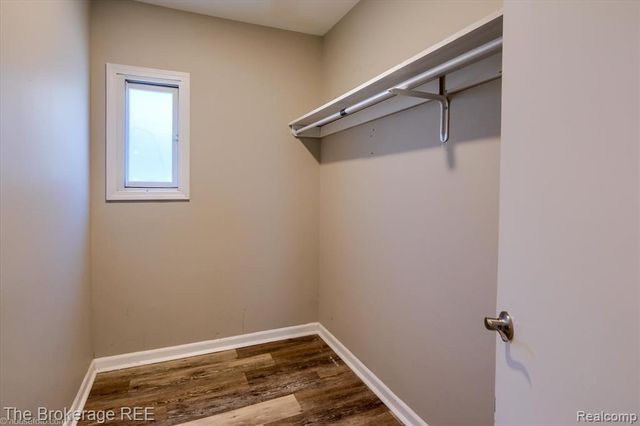 1335 Allen Street, Burton, MI 48529