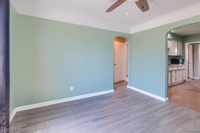 1335 Allen Street, Burton, MI 48529